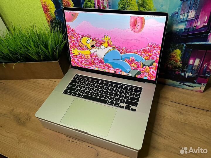 Macbook pro 16 2020 i9 Отличный