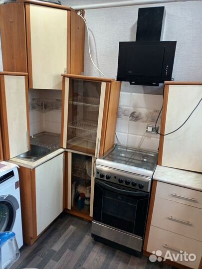 Кухня угловая бу с техникой