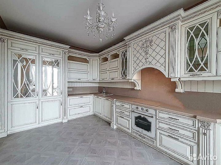 Кухня в потолок