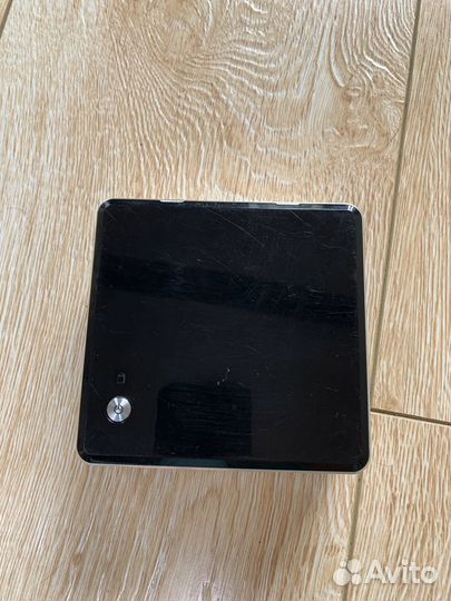 Мини-пк Intel NUC 5i3RYH Core i3/8GB/500gb M2.nvme
