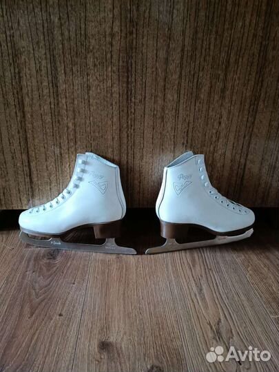 Коньки детские