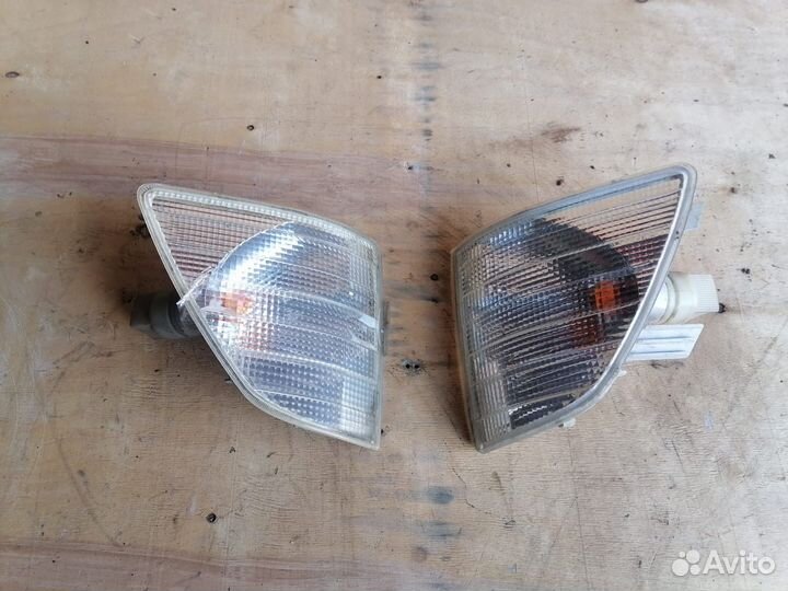 Указатель поворота передний Mercedes Spinter 901