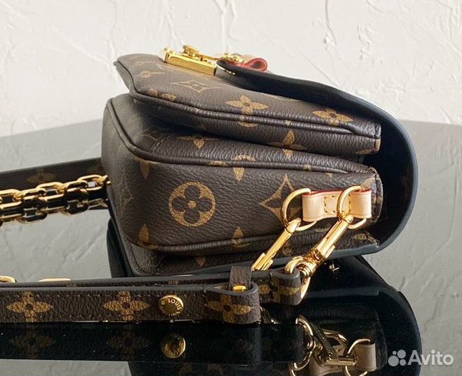 Сумка Louis Vuitton Pochette Metis женская