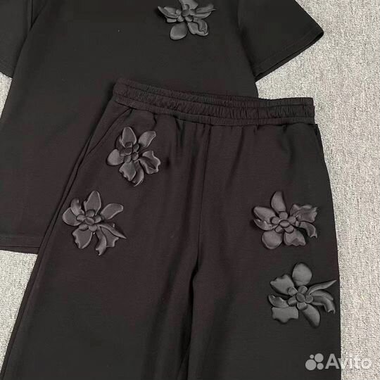 Женский Костюм Valentino