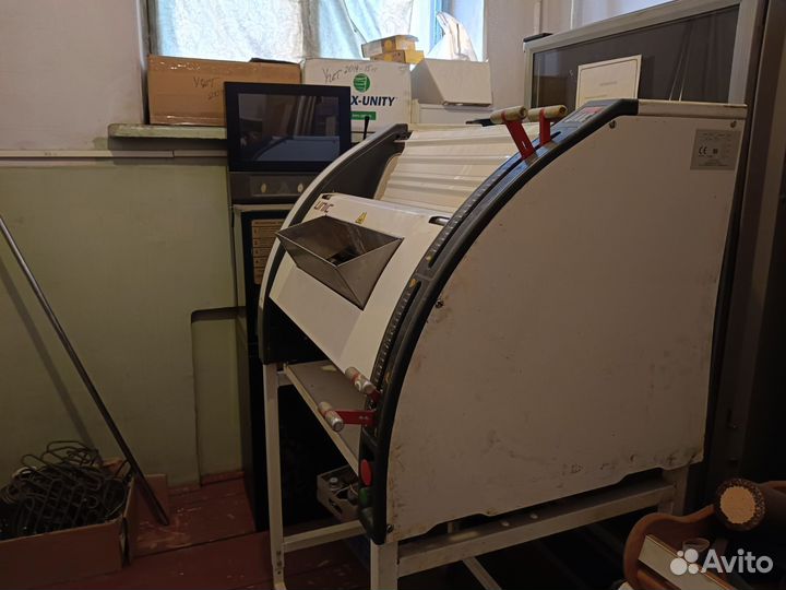 Тестораскаточная машина