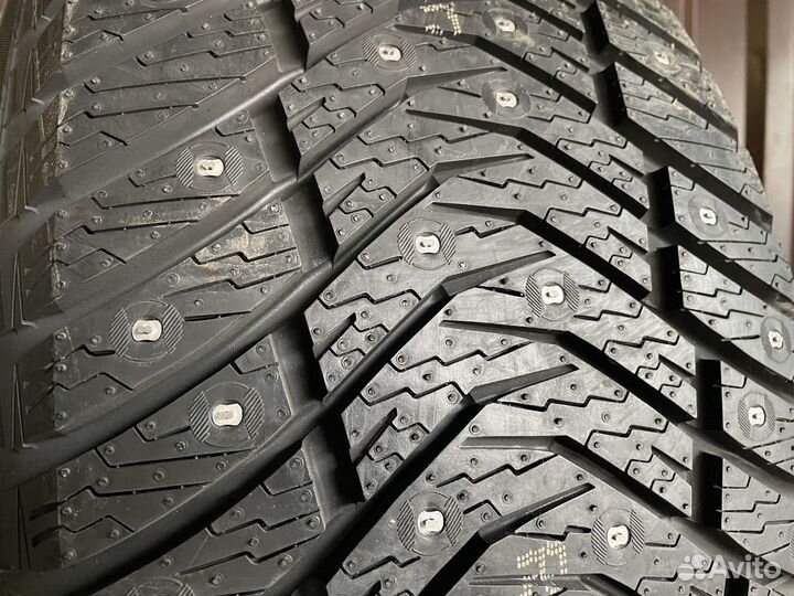 Yokohama Ice Guard IG65 275/50 R20 113T