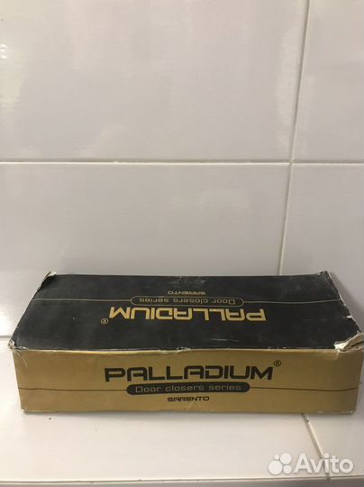 Доводчик дверной