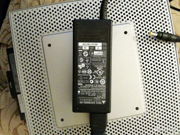 Тонкий клиент hp t5550 с блок.пит. и подст