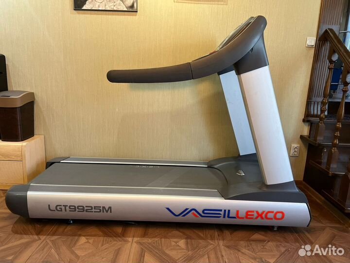 Беговая дорожка lexco LGT9925M