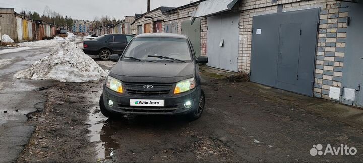 LADA Granta 1.6 МТ, 2012, 220 000 км