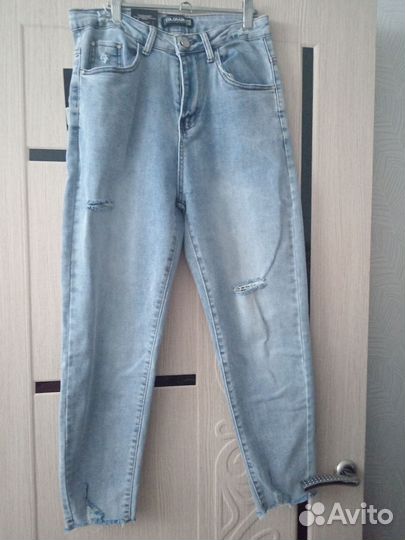 Джинсы