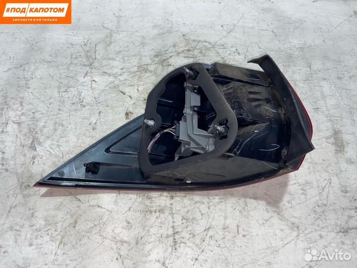 Фонарь задний правый Volkswagen Golf 6 2011