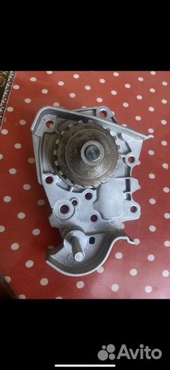 Помпа на рено меган