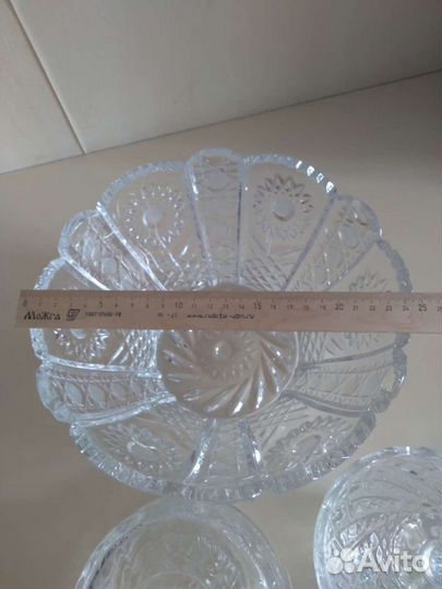 Вазы,маслёнка,сахарница,стаканы,стопки,др хрусталь