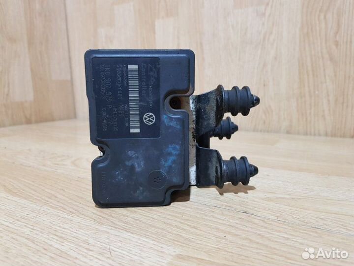 Блок ABS Volkswagen Caddy 2K BSE 2007