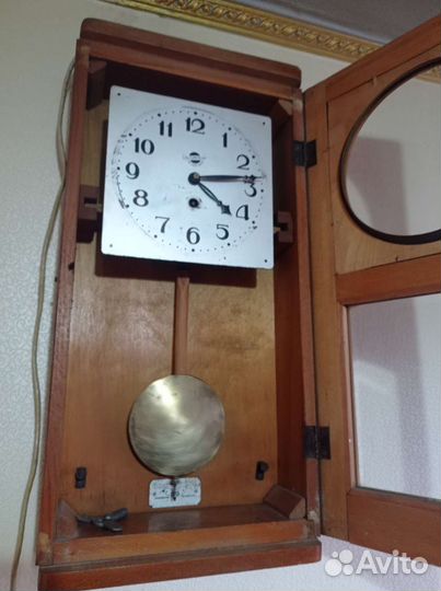 Часы стенни