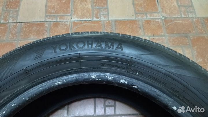 Yokohama BluEarth-A 215/55 R16