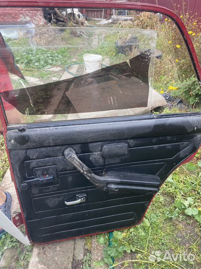 Задняя правая дверь ваз 2107