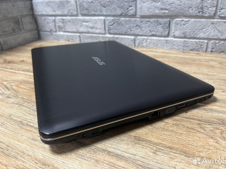 Ноутбук Asus x540s