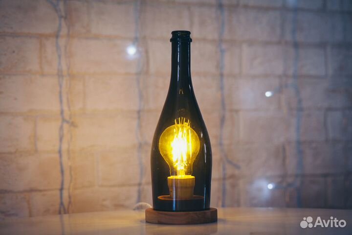 Светильник из стеклянной бутылки