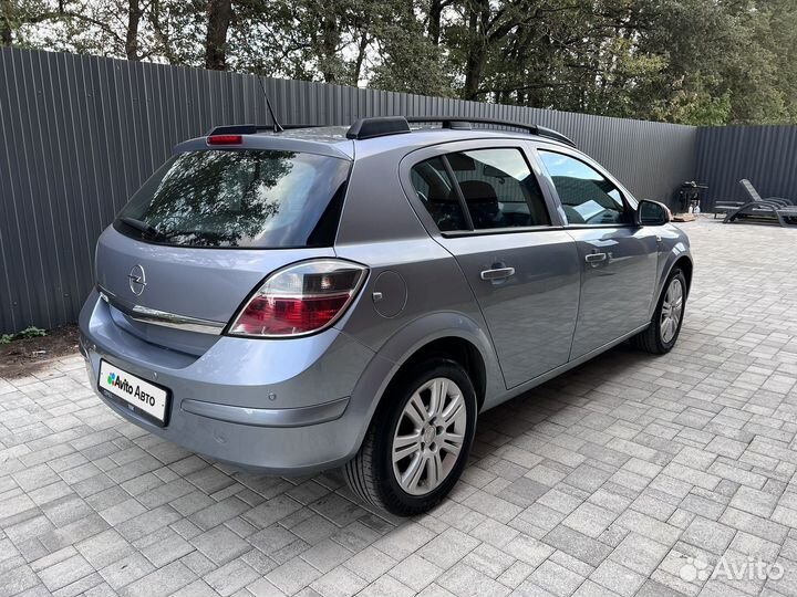 Opel Astra 1.8 AT, 2010, 125 000 км