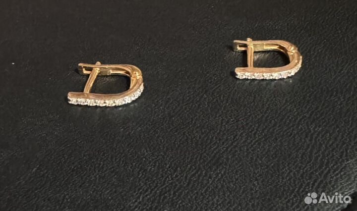 Золотые серьги