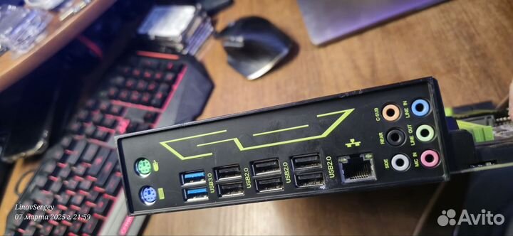 Материнская плата huananzhi x79 lga2011