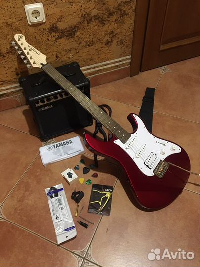 Yamaha Pacifica 012 с комбо Yamaha GA15 и весь К/Т