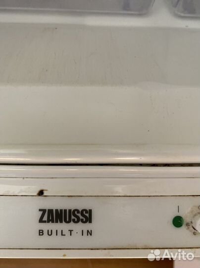 Встраиваемый холодильник zanussi