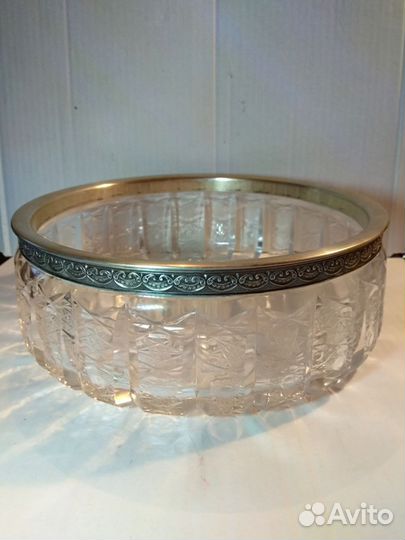 Хрустальная ваза с серебряным ободком