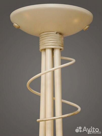 Люстра новая