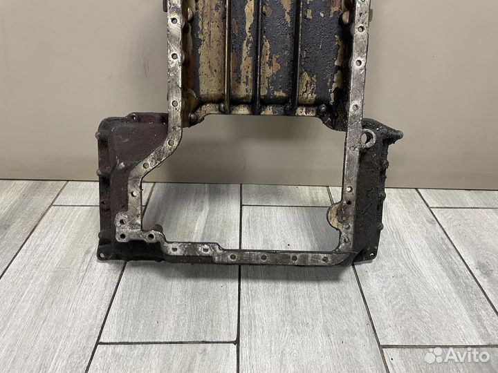 Верхний поддон Ауди А8 Д3 BFM