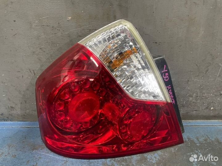 Фонарь левый Infiniti M Y50