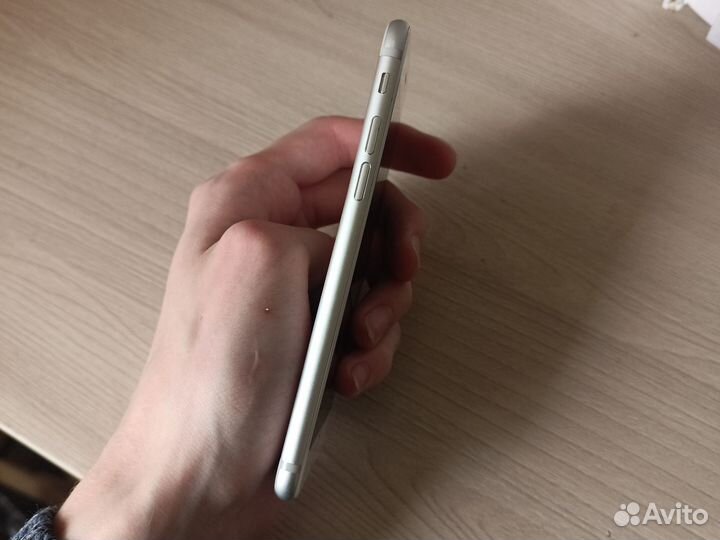 iPhone 7, 128 ГБ