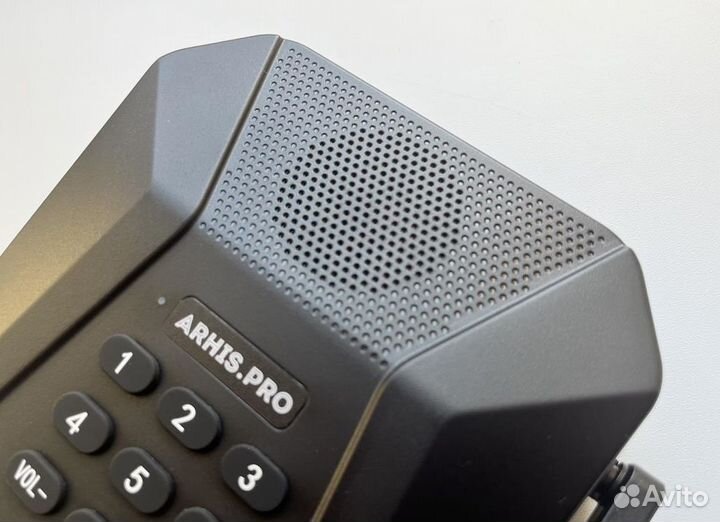 Настольная портативная рация на радиочастотах