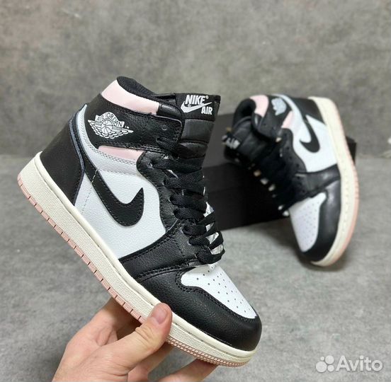 Кроссовки Nike Air Jordan зимние женские