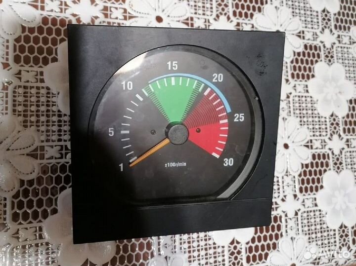 Тахометр