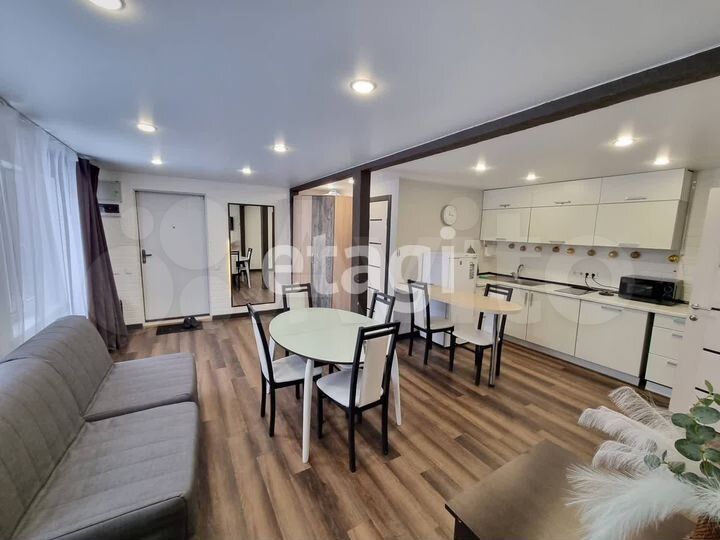 Дом 63,5 м² на участке 6,5 сот.