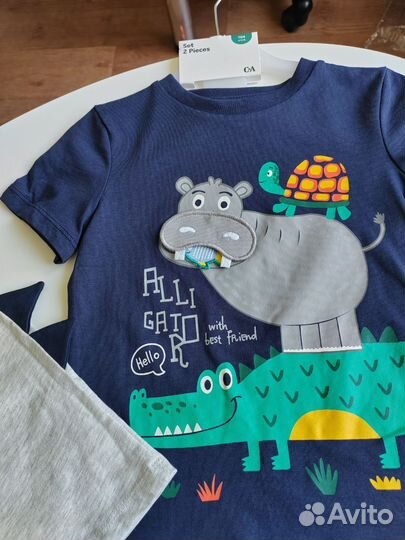 Новый брендовый костюм для мальчика