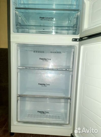 Продам большой холодильник LD с гарантией