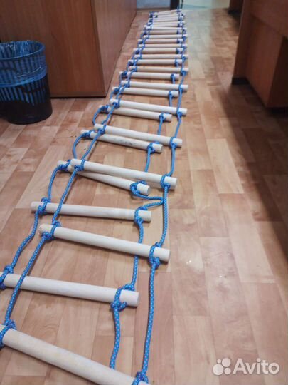 Лестница пожарная спасательная