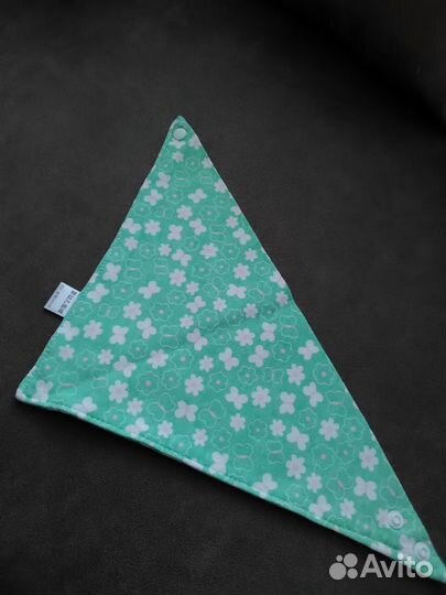 Новые уголки - слюнявчики