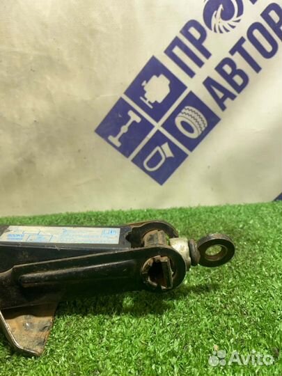 Домкрат Mazda 3 Bk хэтчбек 1.6 Z6 2006