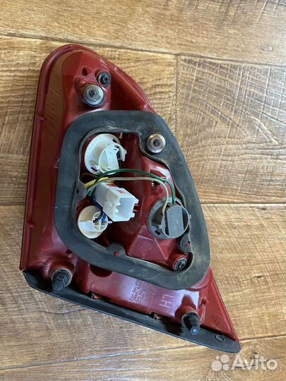 Фонарь в крышку багажника kia ceed