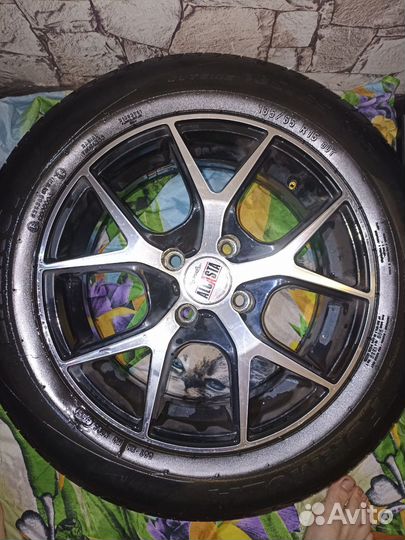 Продам литые диски r 15