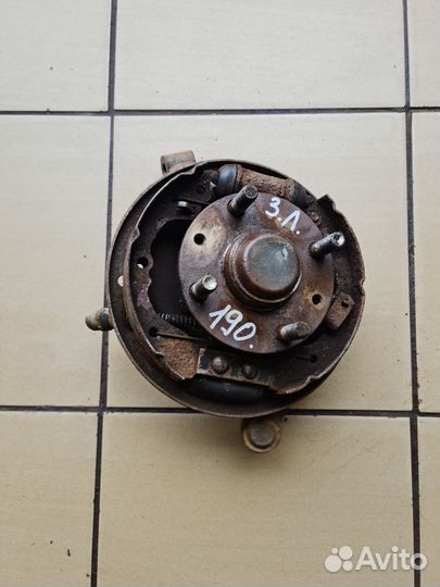 Поворотный кулак передний задний Kia Spectra