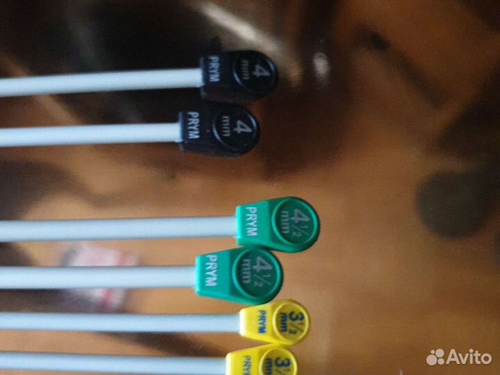 Вязанная салфетка,крючки и спицыAddi