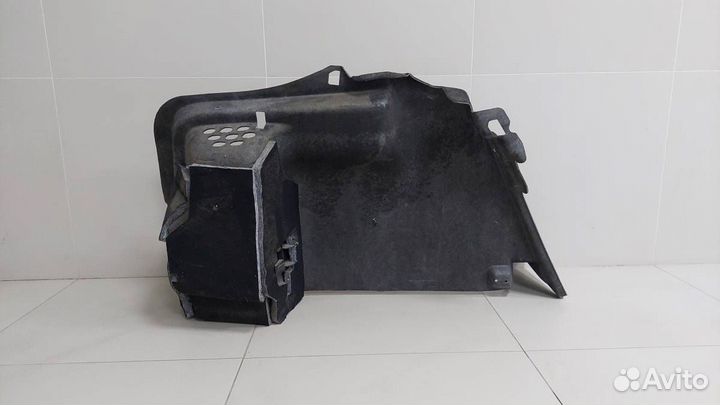 Обшивка багажника Skoda Rapid 2012-2020