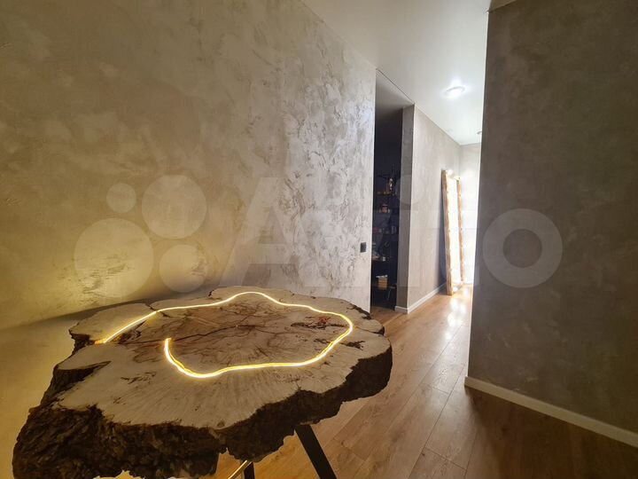 2-к. квартира, 43 м², 2/5 эт.