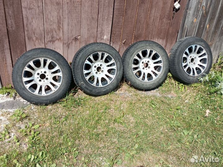 Продаю комплект летних колёс на литье р14 на Ваз
